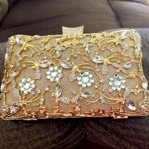 Formal clutch purse gold jeweled
